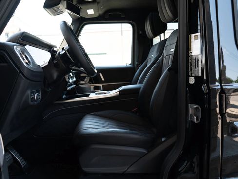 Used 2025 Mercedes-Benz G 63 AMG 4MATIC image 42