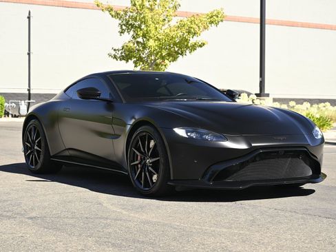 Used 2020 Aston Martin V8 Vantage Coupe RWD image 1