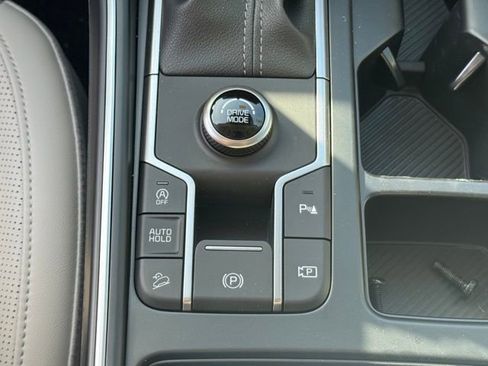 Used 2025 Kia Sorento S w/ Panoramic Sunroof Package image 29