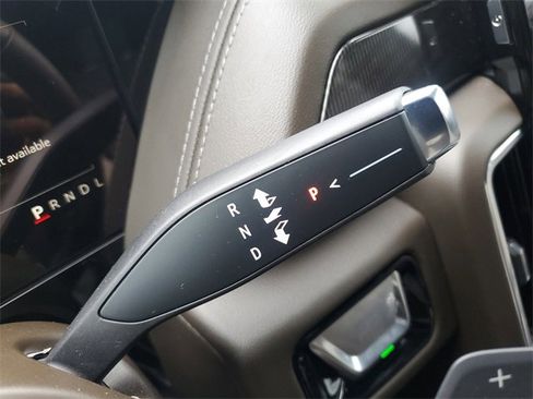 Used 2025 GMC Yukon XL Elevation image 32