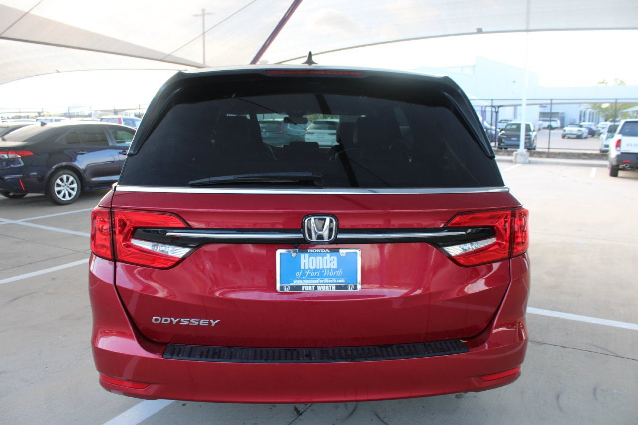 Used 2024 Honda Odyssey EX image 4