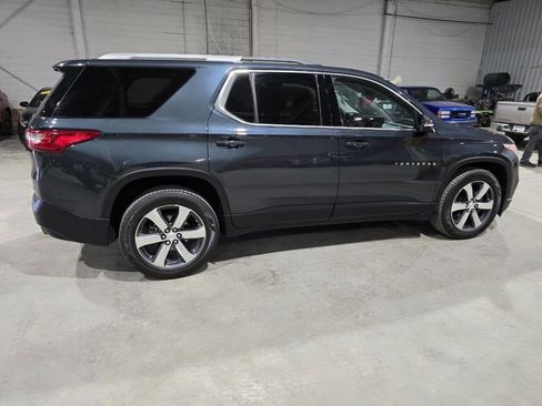 Used 2018 Chevrolet Traverse LT image 14