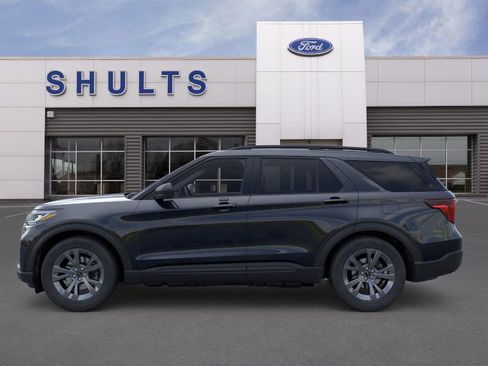 New 2026 Ford Explorer Active w/ Active Comfort Package image 3
