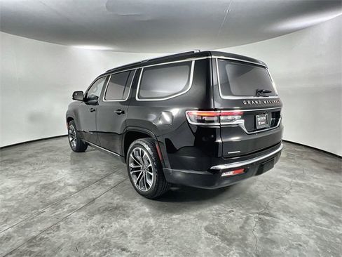 Used 2022 Jeep Grand Wagoneer Series III w/ Flexible Seating Group image 6