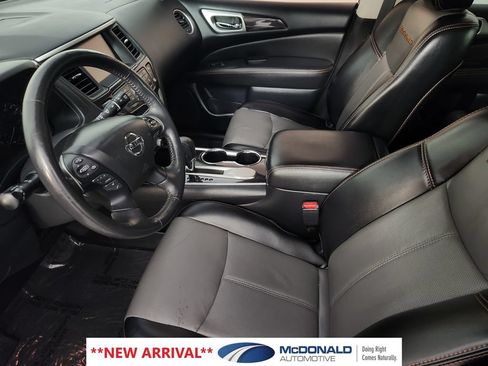 Used 2019 Nissan Pathfinder SL w/ Rock Creek Edition FWD image 12