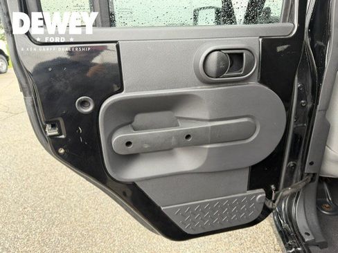 Used 2010 Jeep Wrangler Unlimited Sport AWD/4WD image 18