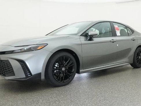 New 2026 Toyota Camry SE FWD image 17