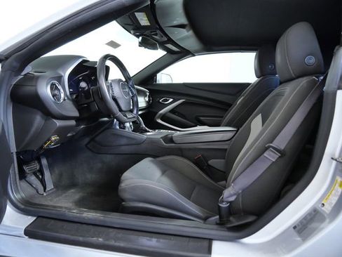 Used 2017 Chevrolet Camaro SS image 14
