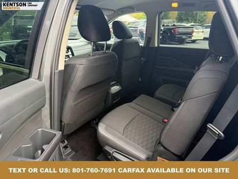Used 2025 Nissan Pathfinder SV image 35