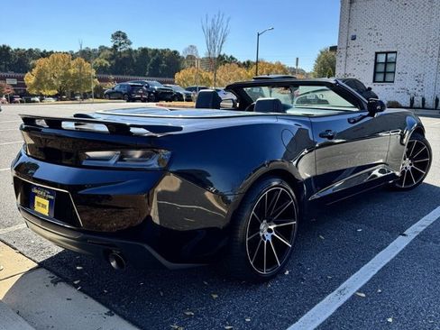 Used 2018 Chevrolet Camaro SS image 9