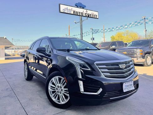 Used 2019 Cadillac XT5 Premium Luxury image 1