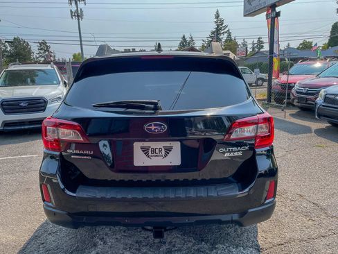 Used 2017 Subaru Outback 2.5i Limited AWD/4WD image 9