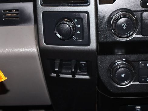 Used 2020 Ford F250 XLT image 22