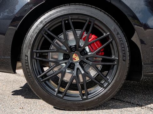 Used 2023 Porsche Macan GTS image 18