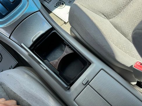 Used 2002 Toyota Highlander 2WD image 32