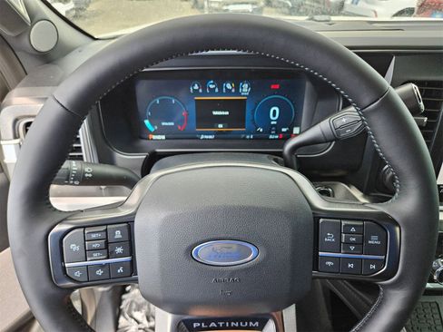 New 2025 Ford F250 Platinum image 20