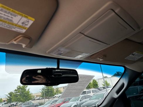 Used 2010 Ford F150 XLT RWD image 24