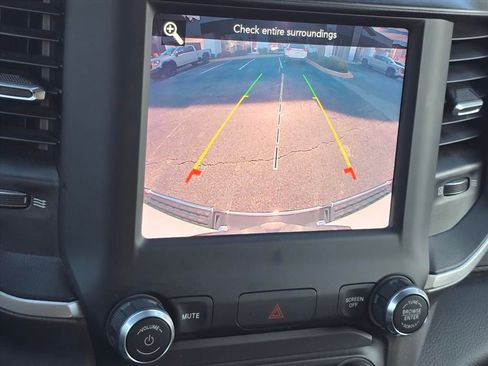 Used 2021 RAM 1500 Big Horn image 16