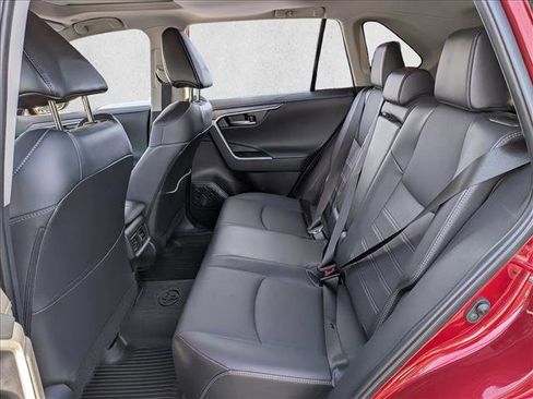 Used 2023 Toyota RAV4 Limited image 16