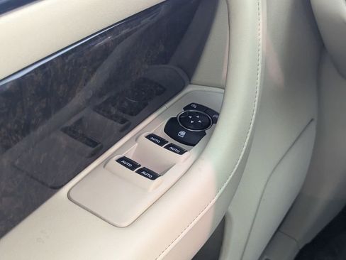 Used 2014 Lincoln MKS w/ Equipment Group 101A FWD image 15