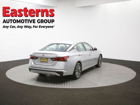 Used 2024 Nissan Altima 2.5 SV image 38