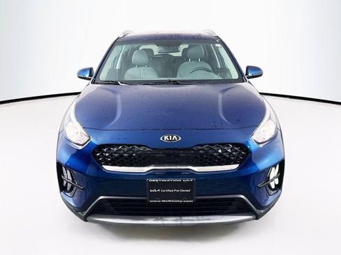 Certified 2021 Kia Niro LX image 2
