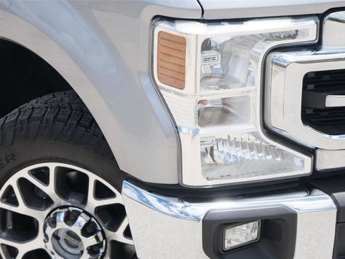 Used 2020 Ford F350 Lariat w/ Lariat Ultimate Package AWD/4WD image 3