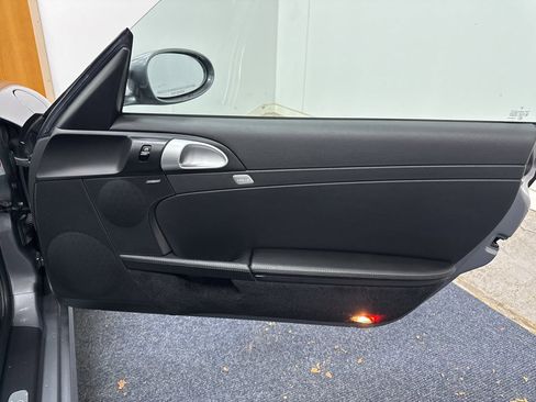 Used 2005 Porsche Boxster S image 12