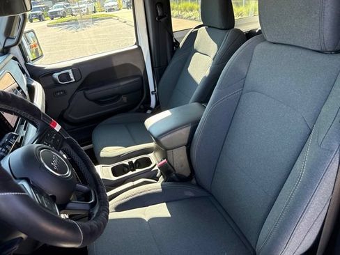 Certified 2026 Jeep Wrangler Sport AWD/4WD image 19