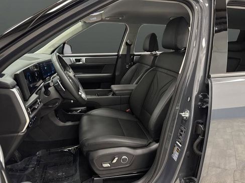 Used 2025 Hyundai Santa Fe SEL image 4