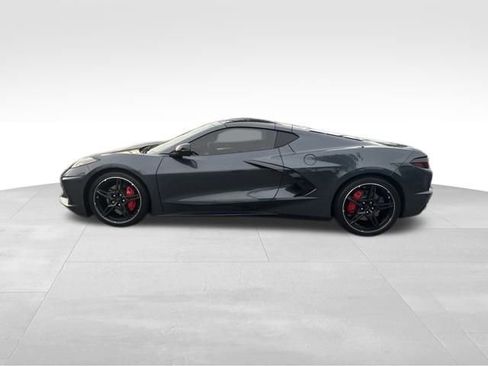 Used 2021 Chevrolet Corvette Stingray Preferred Cpe w/ 2LT image 2