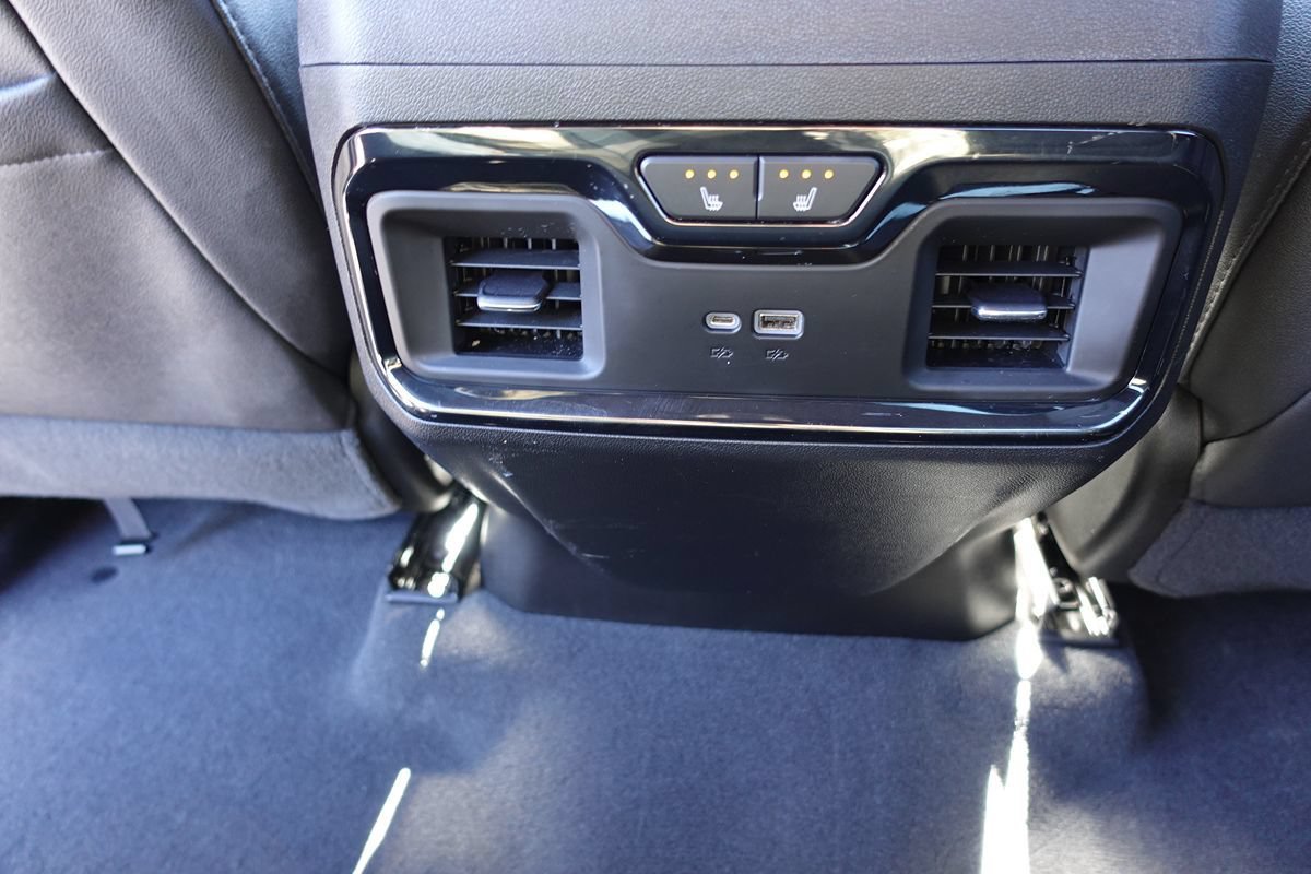 Used 2023 GMC Sierra 1500 AT4 w/ AT4 Preferred Package AWD/4WD image 50
