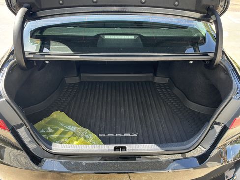 Used 2024 Toyota Camry SE image 35