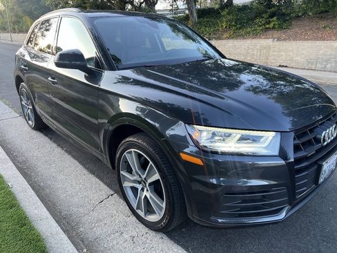 Used 2020 Audi Q5 2.0T Premium Plus w/ Premium Plus Package AWD/4WD image 7