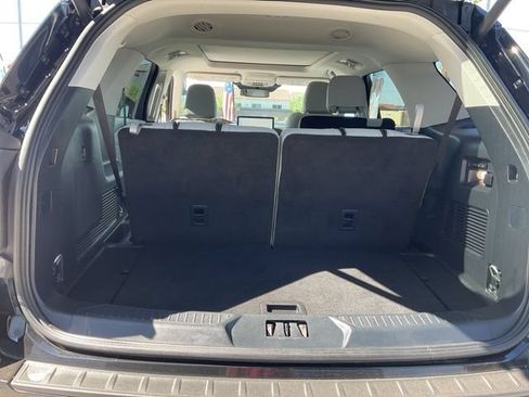 Used 2025 Ford Explorer Platinum w/ Ultimate Package AWD/4WD image 24