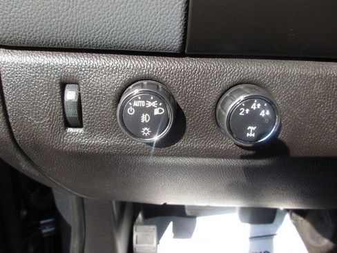 Used 2015 Chevrolet Colorado Z71 AWD/4WD image 18
