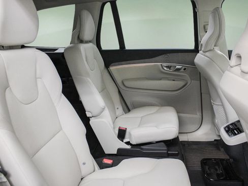 Certified 2024 Volvo XC90 B6 Plus w/ Protection Package Premier AWD/4WD image 27