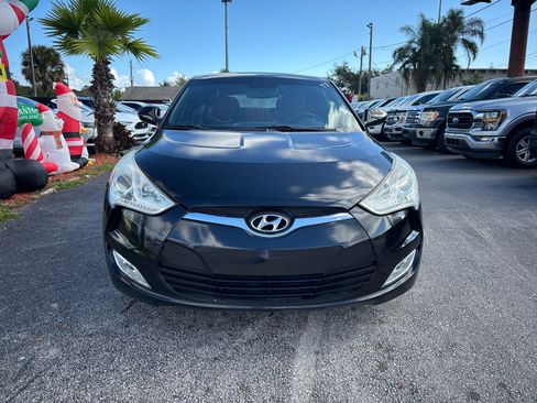 Used 2016 Hyundai Veloster w/ Option Group 02 image 2