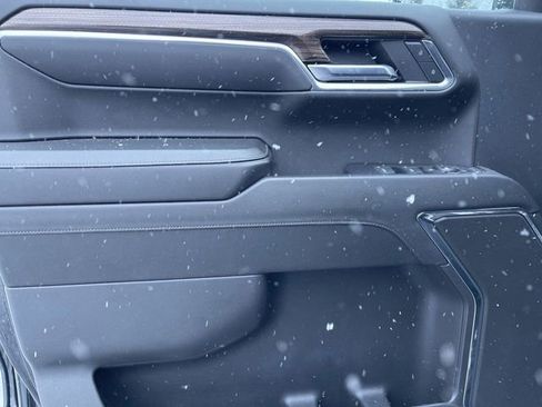 Used 2024 Chevrolet Silverado 1500 RST image 22