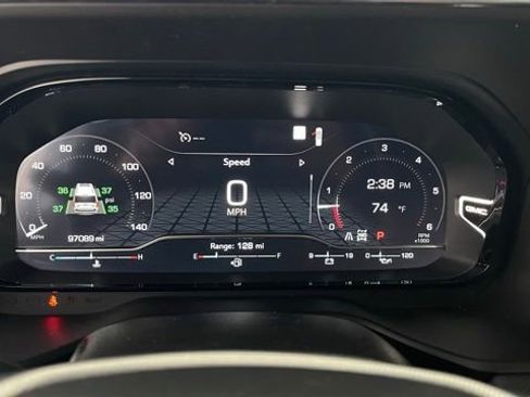 Used 2022 GMC Yukon XL Denali image 41