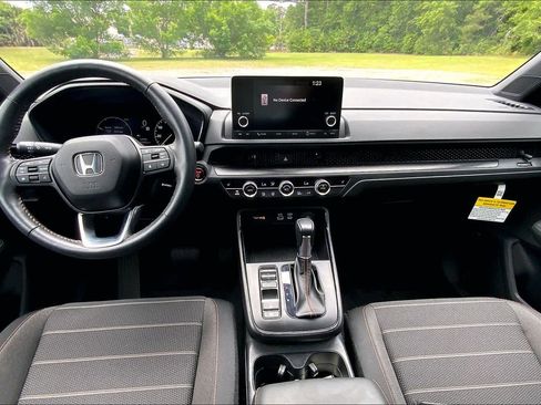 Used 2024 Honda CR-V Sport image 16