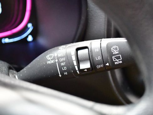 Used 2025 Kia Soul LX w/ LX Technology Package image 20