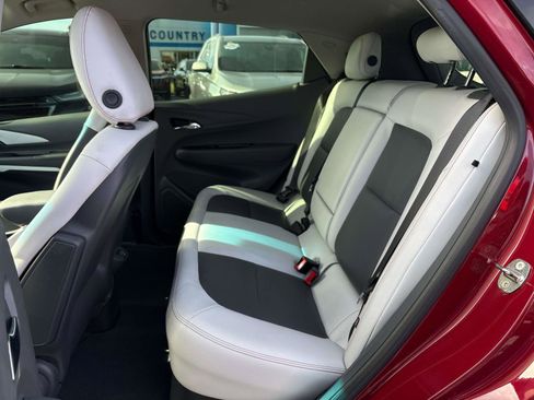 Used 2018 Chevrolet Bolt Premier w/ Driver Confidence II Package image 9