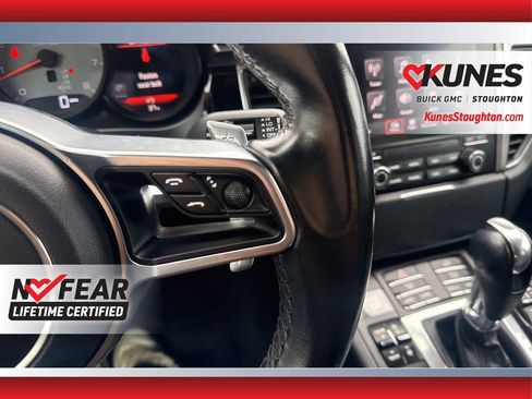 Used 2017 Porsche Macan S w/ Premium Package Plus image 31