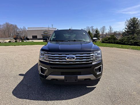 Used 2021 Ford Expedition Max Limited image 4