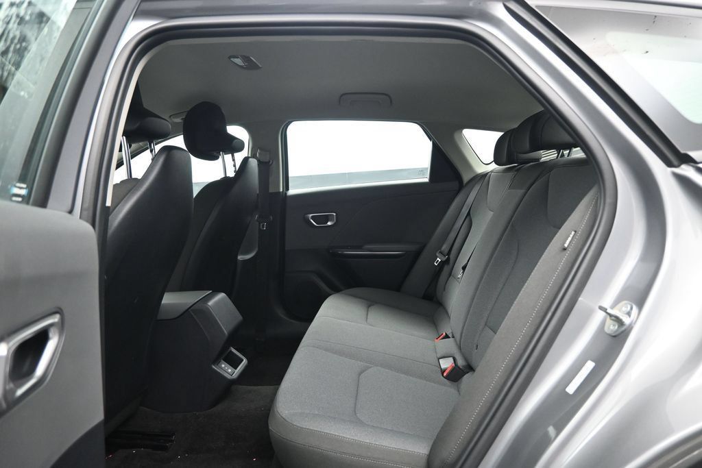Used 2025 Kia K4 FWD image 24