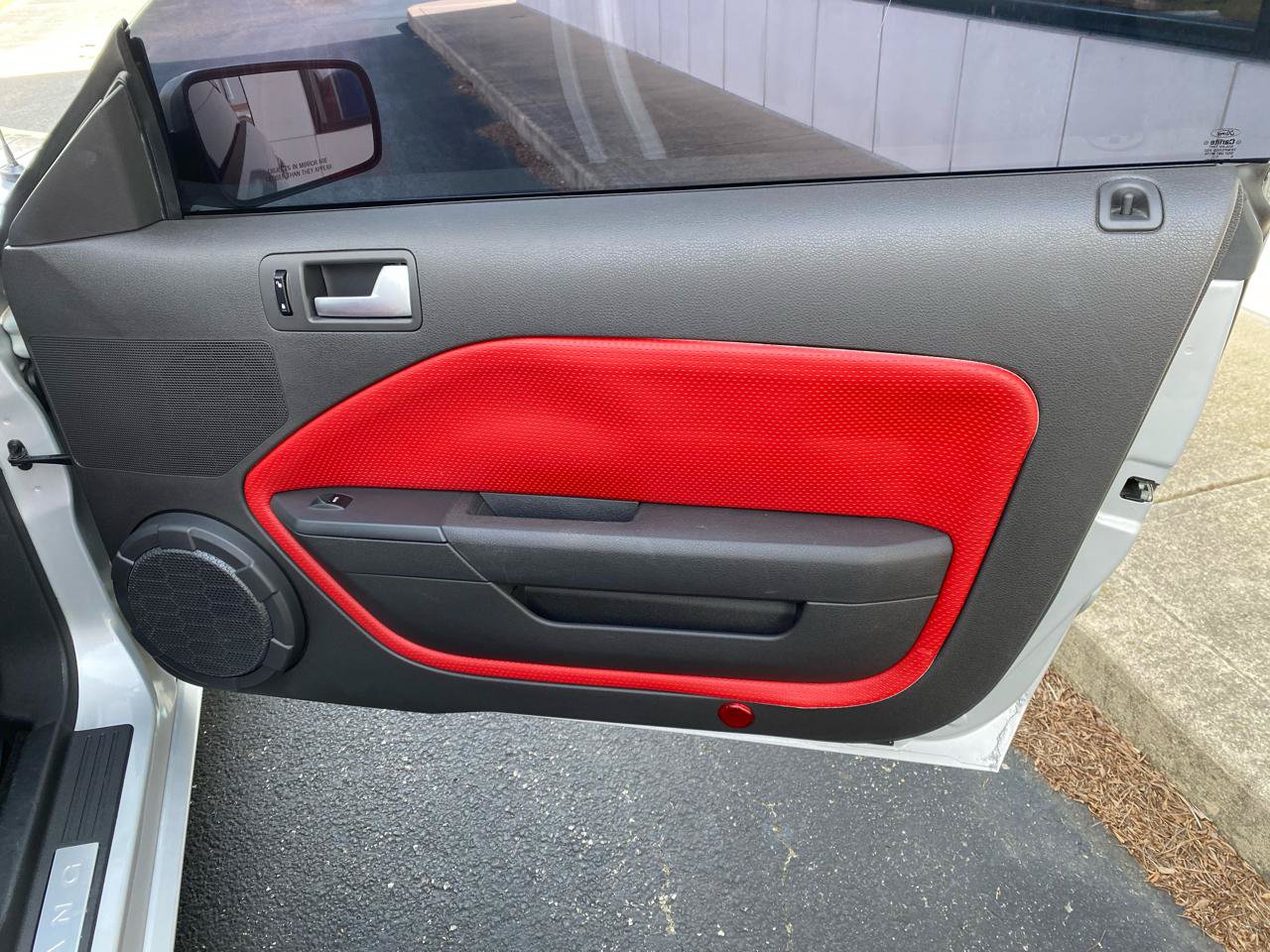 Used 2005 Ford Mustang GT RWD image 14