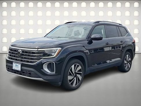 Used 2024 Volkswagen Atlas SE AWD/4WD image 3