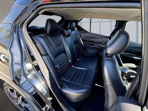 Used 2020 Nissan Kicks SR w/ SR Premium Package FWD image 29