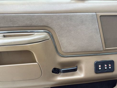 Used 1988 Ford Bronco AWD/4WD image 57